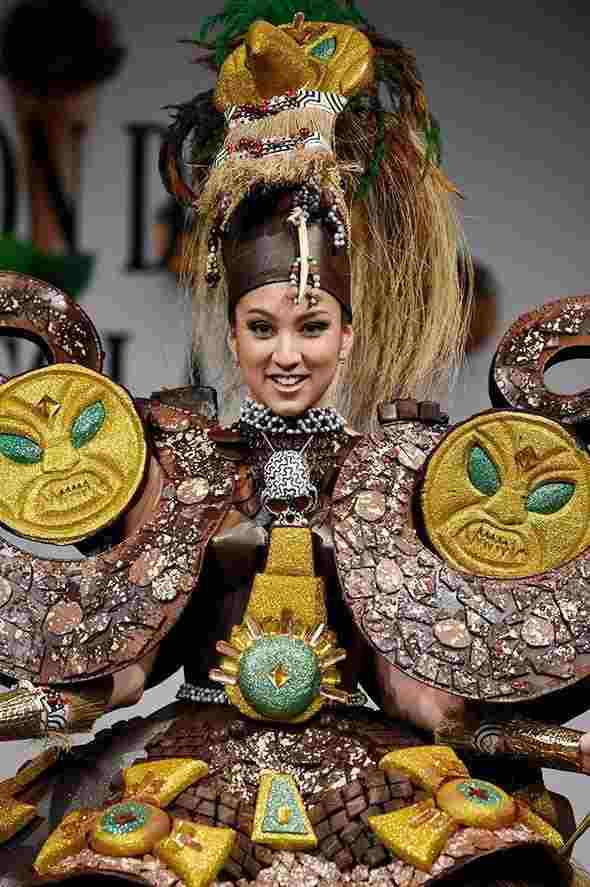 Bu geyimlər şokoladdan hazırlanıb -  FOTOLAR